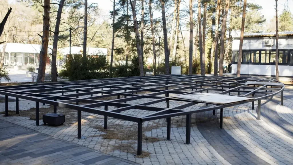 В парке «Танаис» строят амфитеатр с крытой сценой