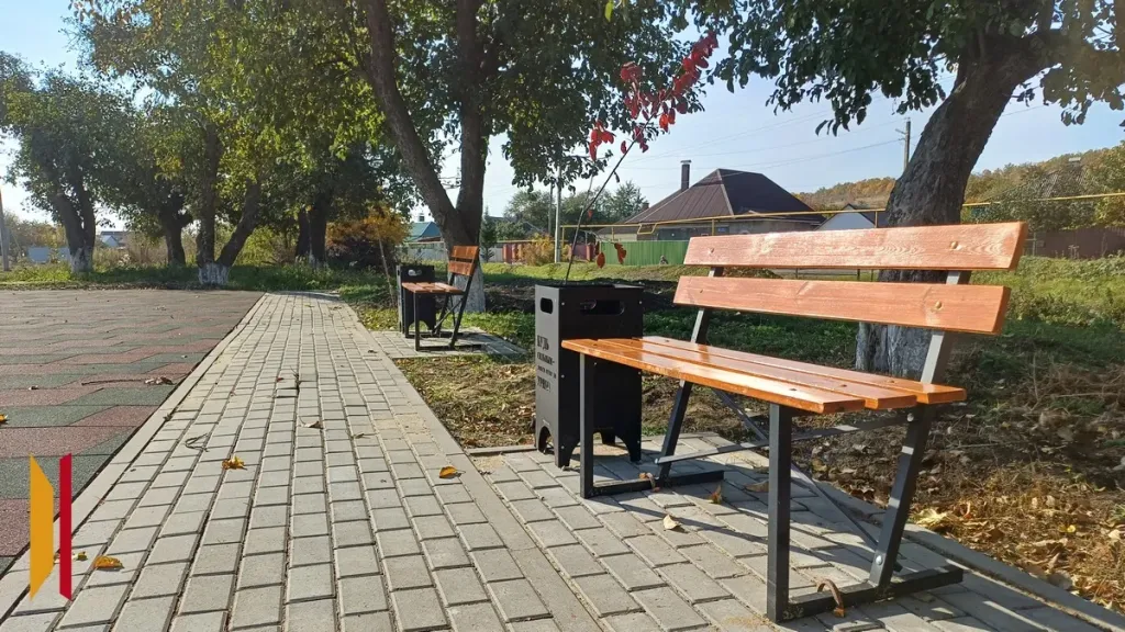 В селе Новогремяченское на грант благоустроили сквер